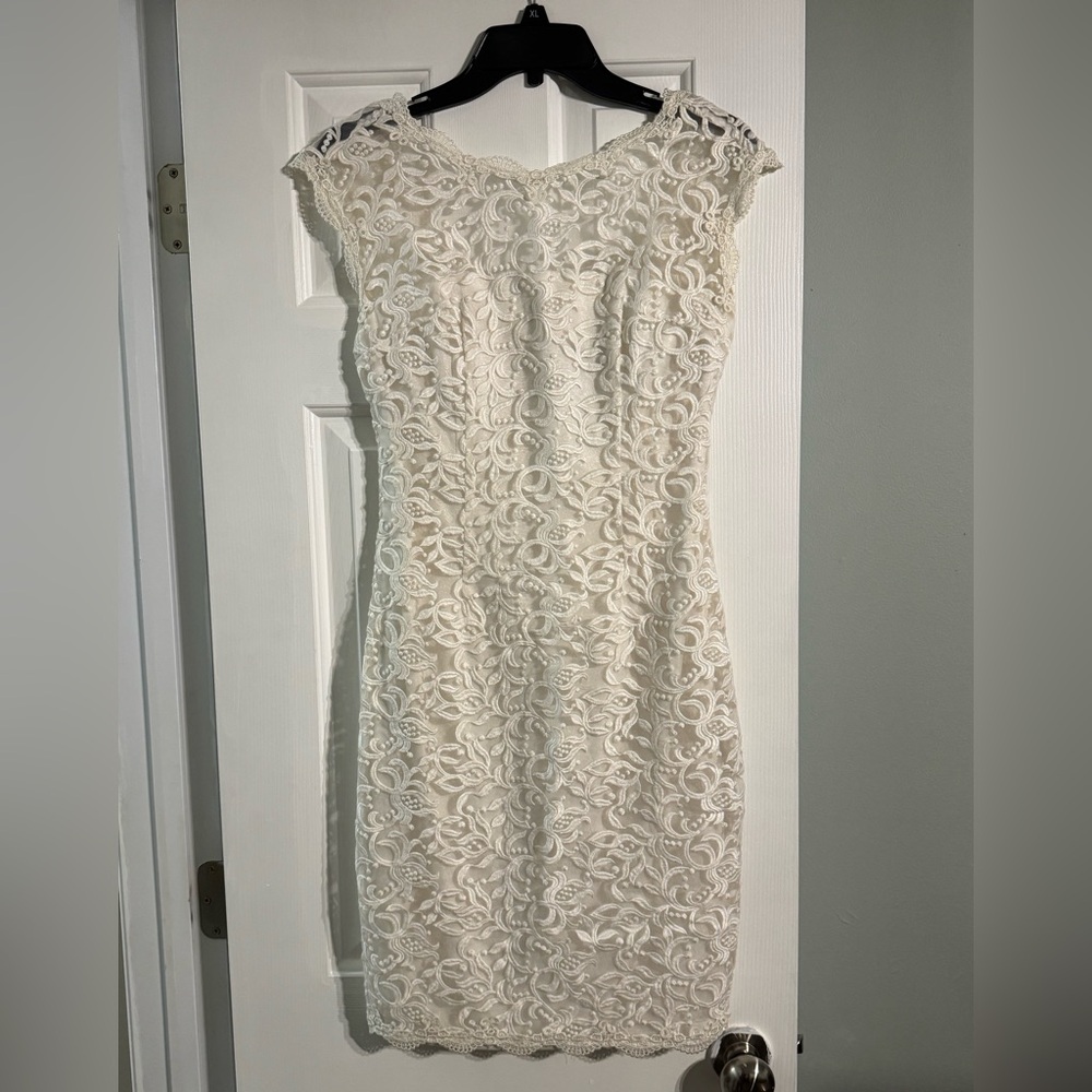 Laundry By Shelli Segal Ivory Lace Dress